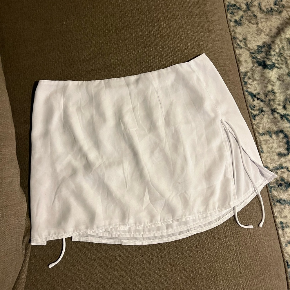 White fox side tie skirt